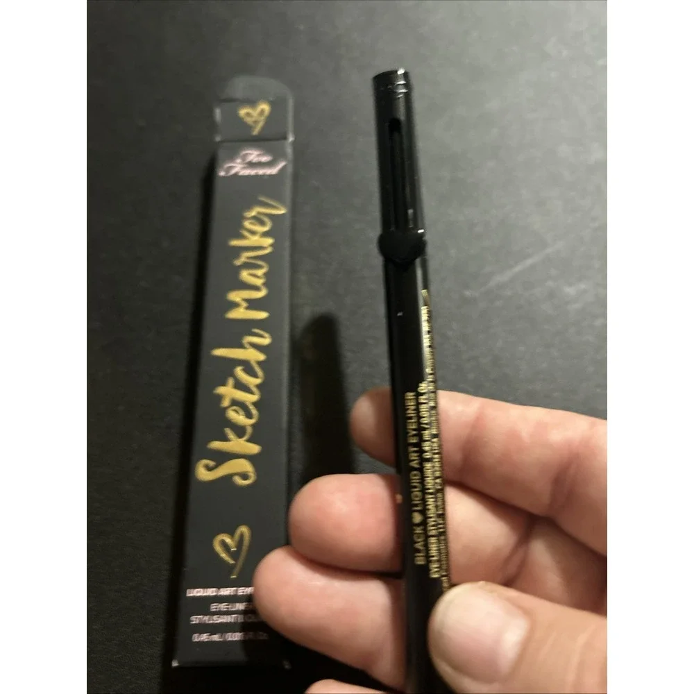 Too‎ Faced Sketch Marker Liquid Eyeliner CHARCOAL BLACK